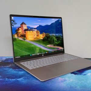 HP OmniBook 3 16-BZ0010WM Snapdragon X X1-26-100 AI 512GB SSD 16GB 16  (1920x1200) WIN11 MICA SILVER