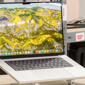 Apple MacBook Pro M4 Pro MAX 16-Core CPU 40-core GPU 4TB SSD 128GB 16.2 (3456x2234) Liquid Retina XDR MacOS SPACE BLACK