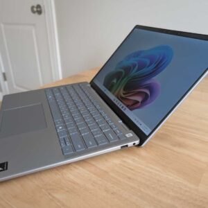 Dell Inspiron 14 5441-SX8661GRY Snapdragon® X1-26-100 512GB SSD 16GB 14 WUXGA (1920x1200) WIN11 TITAN GRAY