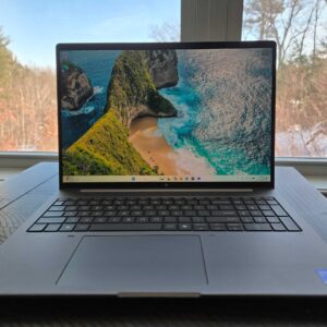HP ZBook 8 G1i MOBILE WORKSTATION AMD Ryzen™ AI 7 PRO 350 1TB SSD 64GB 14 (1920x1200) IPS WIN11 Pro METEOR SILVER Backlit Keyboard FP Reader
