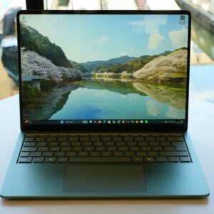 Microsoft Surface Laptop 8 Copilot + PC Snapdragon® X2 X2P-64-100 512GB SSD 16GB 13.8 (2304x1536) WIN11 BLACK Backlit Keyboard